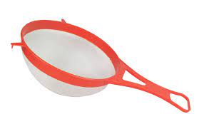 PLASTIC STRAINER 22CM
