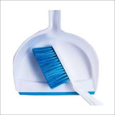 [856427002505] FIORI DUSTPAN WITH BRUSH / RECOGEDOR /48